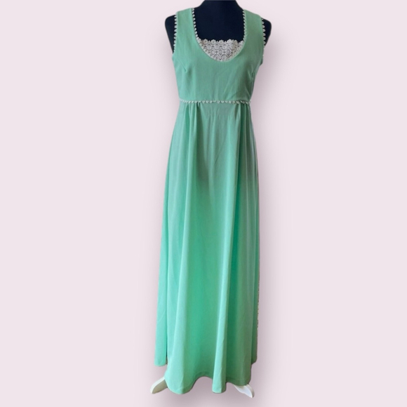 J.C. Penney Dresses & Skirts - Vintage 70s JCPenney Green Lace Sleeveless Maxi Dress Size 12